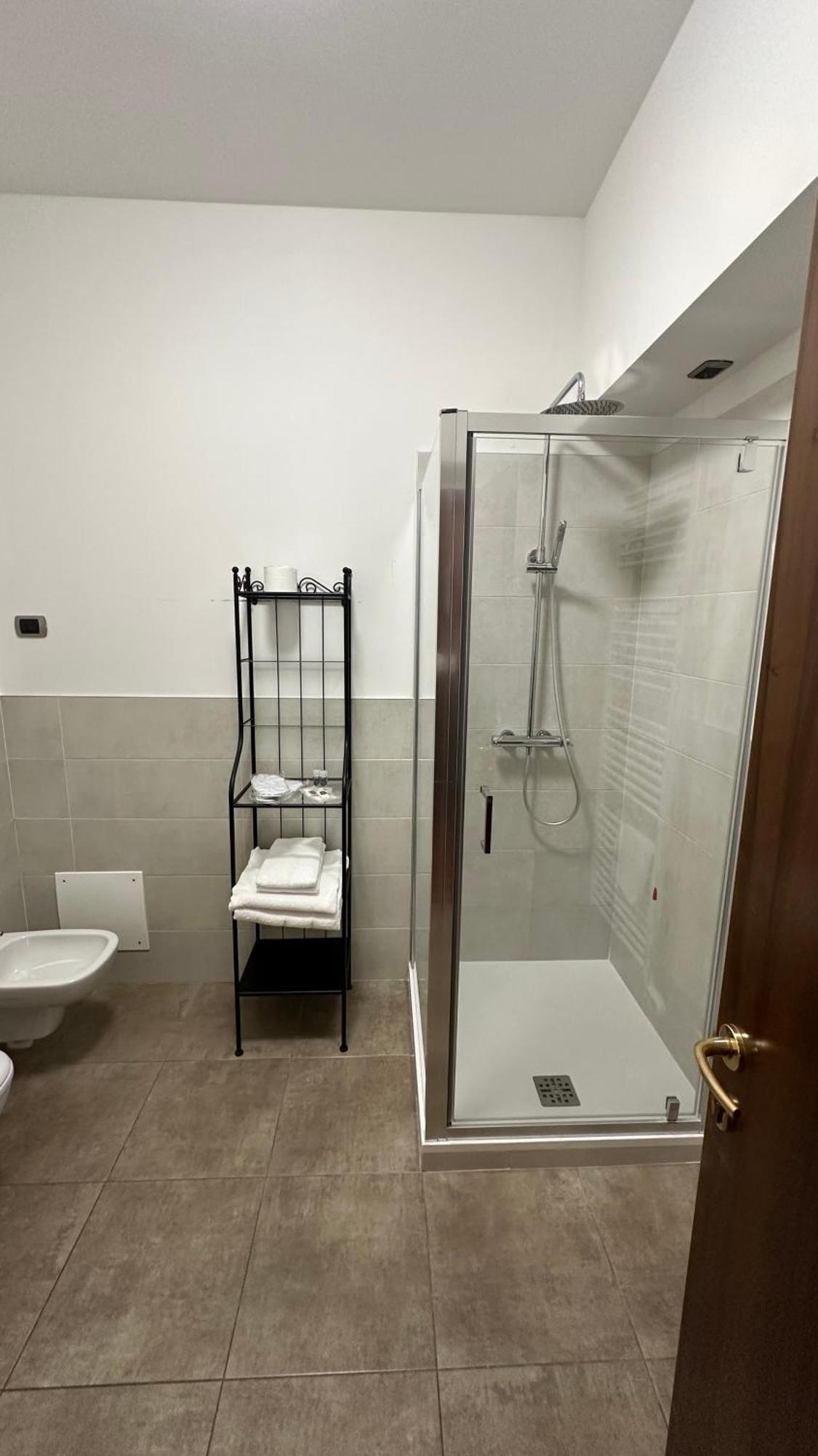 10 Minutes B&B Bed & Breakfast Verona Exterior foto